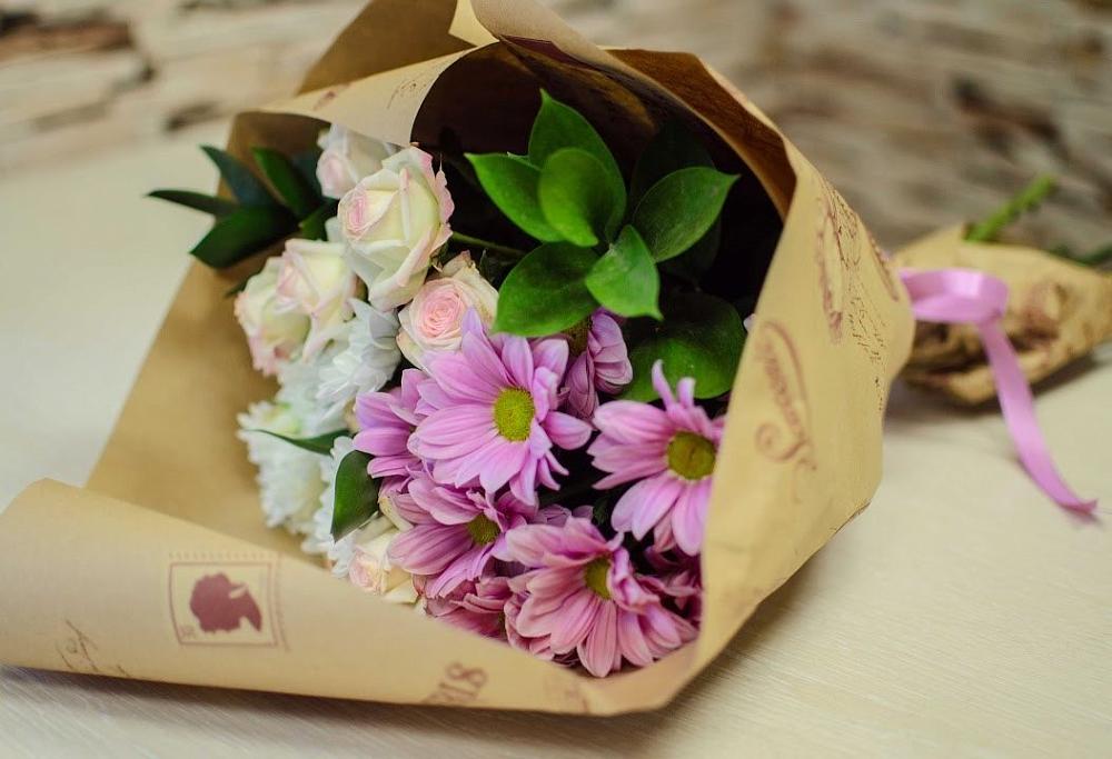 Букет цветов из: Розы и Хризантемы в Центральный