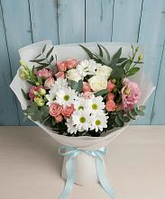 Букет цветов из:  Розы, Лизиантусы и Хризантемы в Центральный