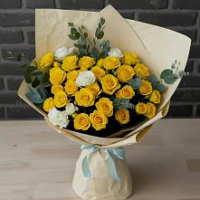 Букет цветов из:  Розы в Центральный