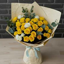 Букет цветов из:  Розы в Центральный