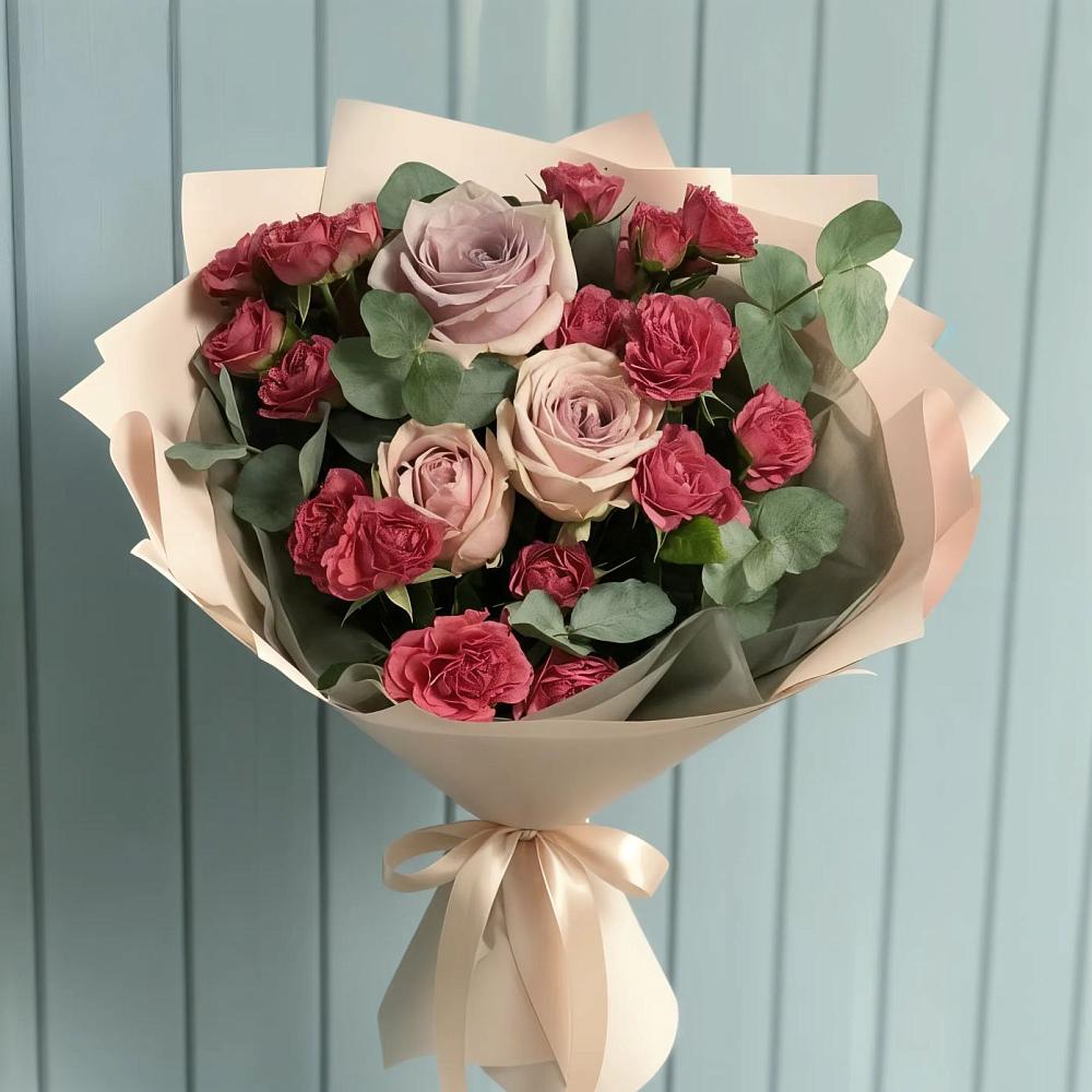 Букет цветов из: Гвоздики и Розы в Центральный