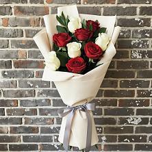 Букет цветов из:  Розы в Центральный