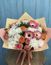 Букет цветов из:  Розы, Герберы и Хризантемы в Центральный