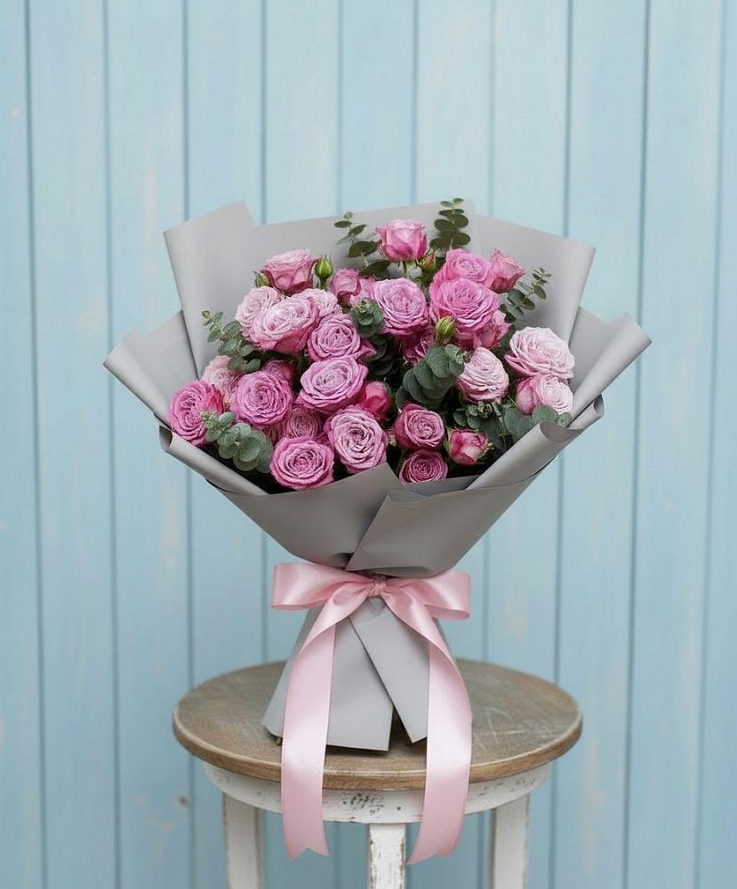 Букет цветов из: Розы в Центральный