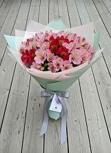 Букет цветов из:  Альстромерии в Центральный