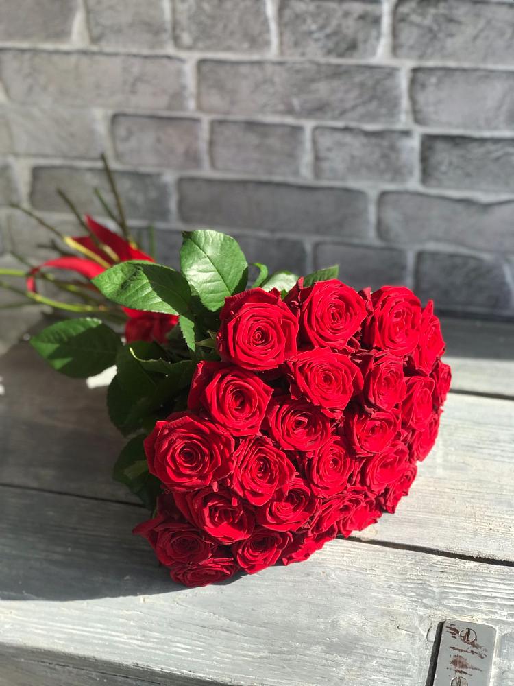 Букет Красные розы Фридом в Центральный