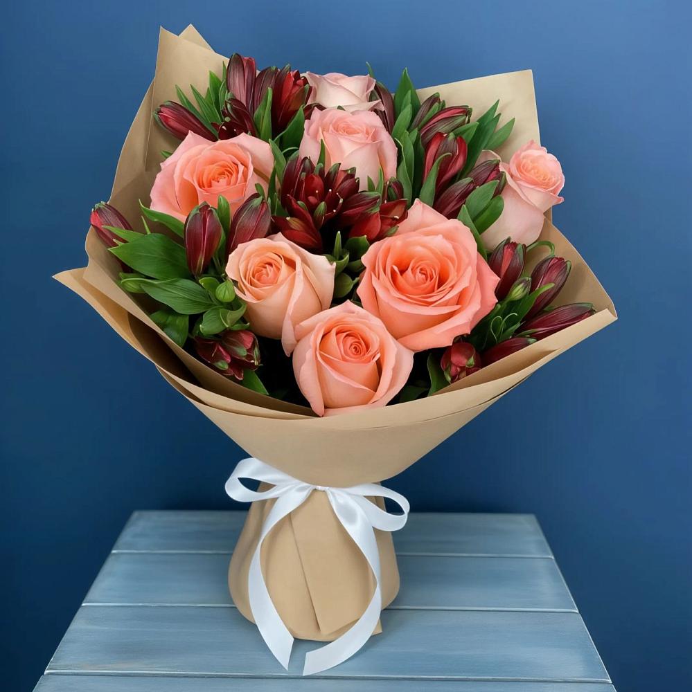 Букет цветов из: Розы и Альстромерии в Центральный