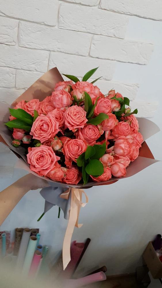 Букет цветов из: Розы в Центральный