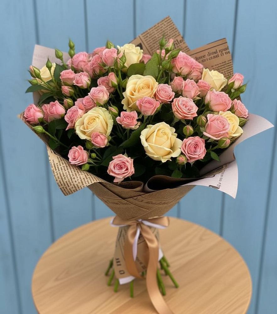 Букет цветов из: Розы в Центральный