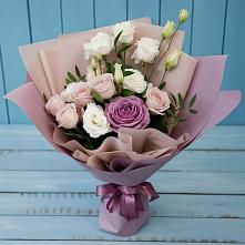 Букет цветов из:  Розы и Лизиантусы в Центральный