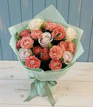Букет цветов из:  Розы в Центральный
