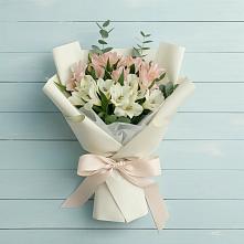 Букет цветов из:  Альстромерии в Центральный