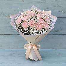 Букет цветов из:  Гвоздики в Центральный