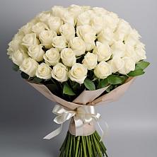 Букет 101 беля роза Белоснежка в Центральный