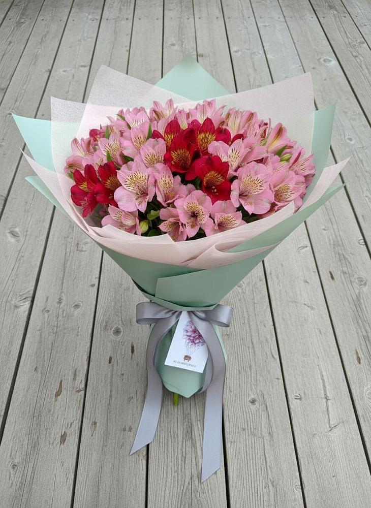Букет цветов из: Альстромерии в Центральный