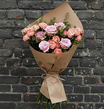 Букет цветов из:  Розы в Центральный
