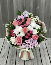 Букет цветов из:  Альстромерии, Гвоздики, Розы и Хризантемы в Центральный