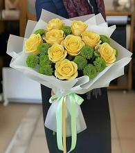 Букет цветов из:  Хризантемы и Розы в Центральный