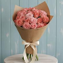 Букет цветов из:  Розы в Центральный