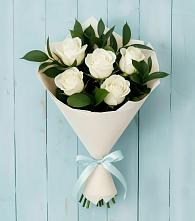 Букет цветов из:  Розы в Центральный