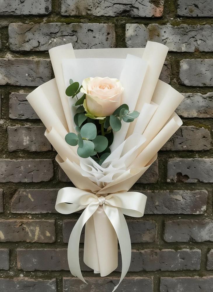 Букет цветов из: Розы в Центральный