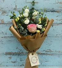 Букет цветов из:  Розы и Лизиантусы #REPLACE_PRED# Центральный